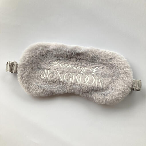 Fur eye mask Statement ₱100.00